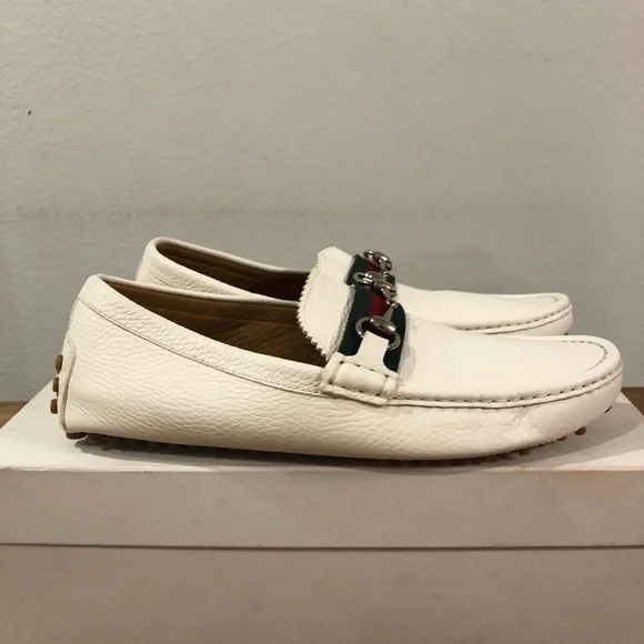 Gucci White Leather Loafers with Green and Red Accents - Picture 2 of 5